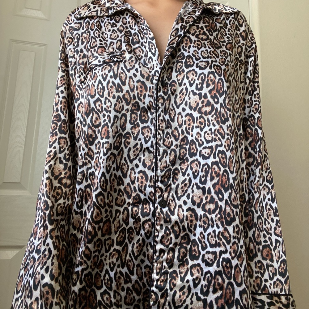 Victoria Secret Champage Leopard Print